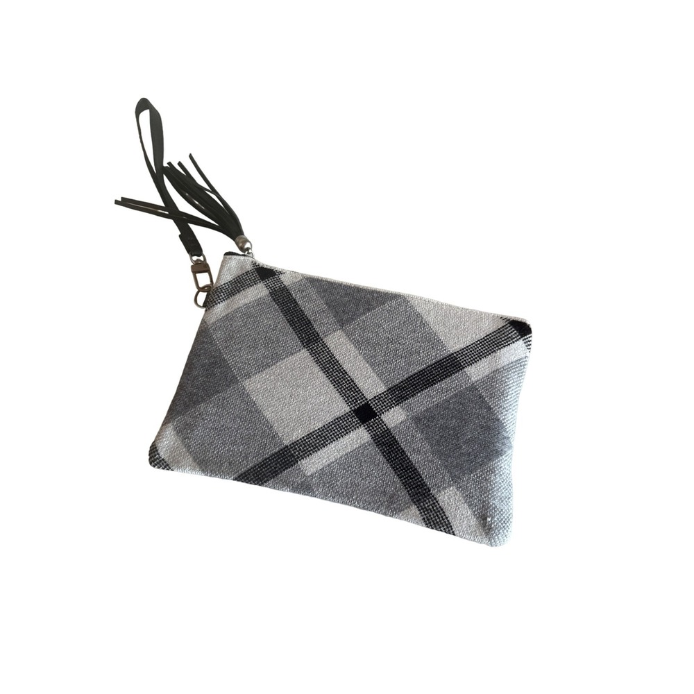 Rachel Zoe Gray Plaid Sweater Wristlet Tassel Detail Zip Close